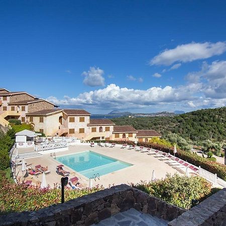 Residence Costa Ruja Portisco Kültér fotó
