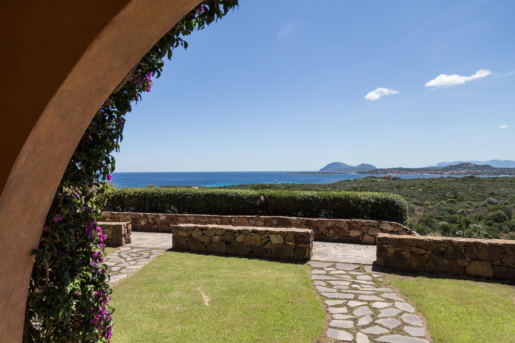 Residence Costa Ruja Portisco Kültér fotó