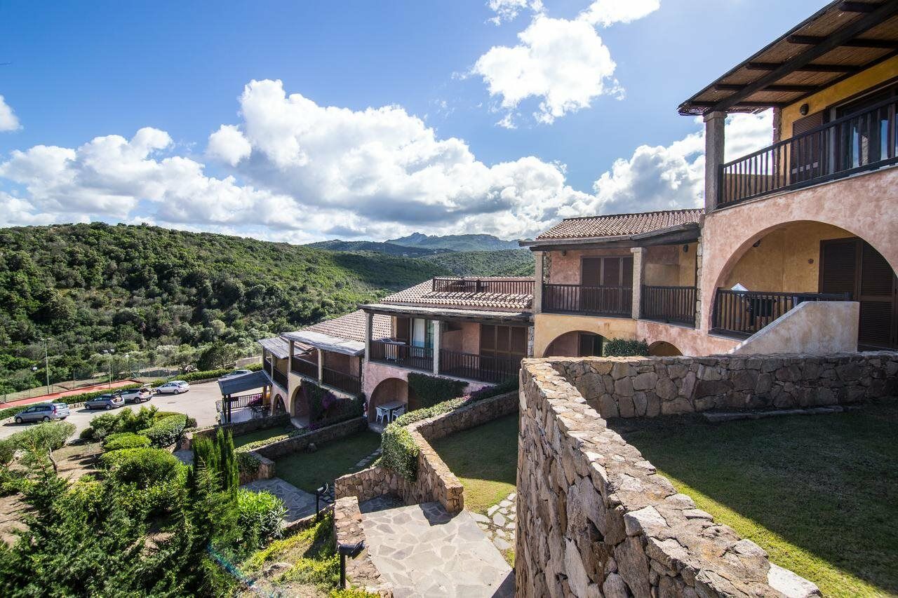 Residence Costa Ruja Portisco Kültér fotó