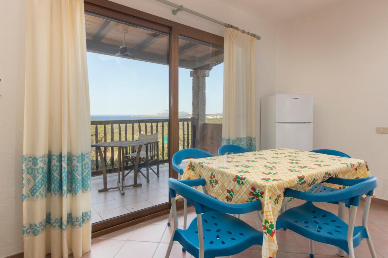 Residence Costa Ruja Portisco Kültér fotó